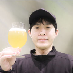山宮拓馬